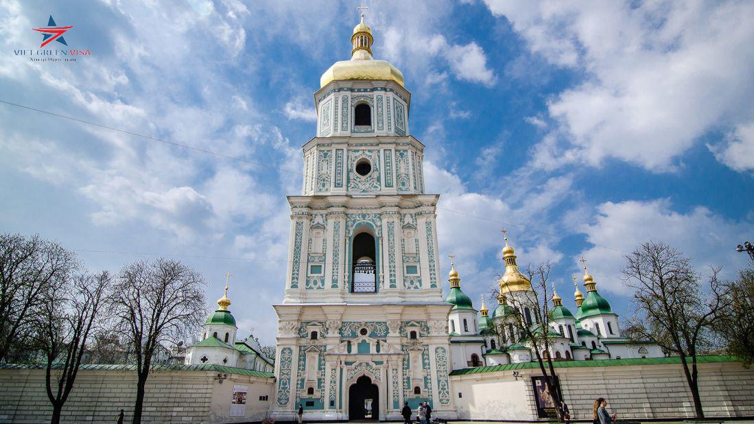 Bảo hiểm du lịch Ukraine chắc chắn đậu visa